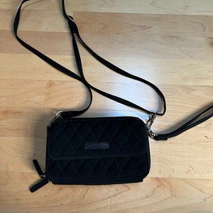 VERA BRADLEY Black Quilted Crossbody/Wristlet (Convertible)